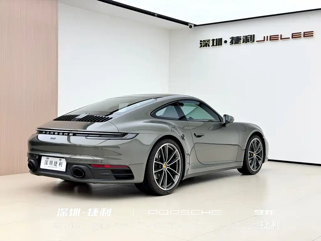 Porsche 911 2023 — фото 4