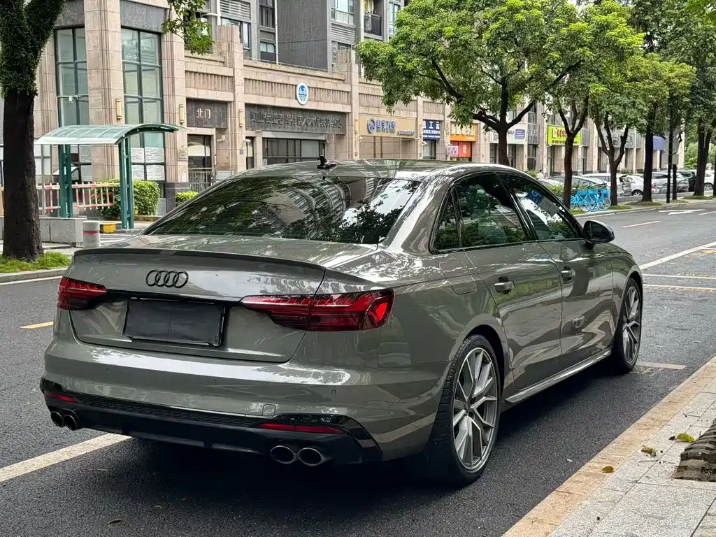 Audi S4 2024 — фото 9