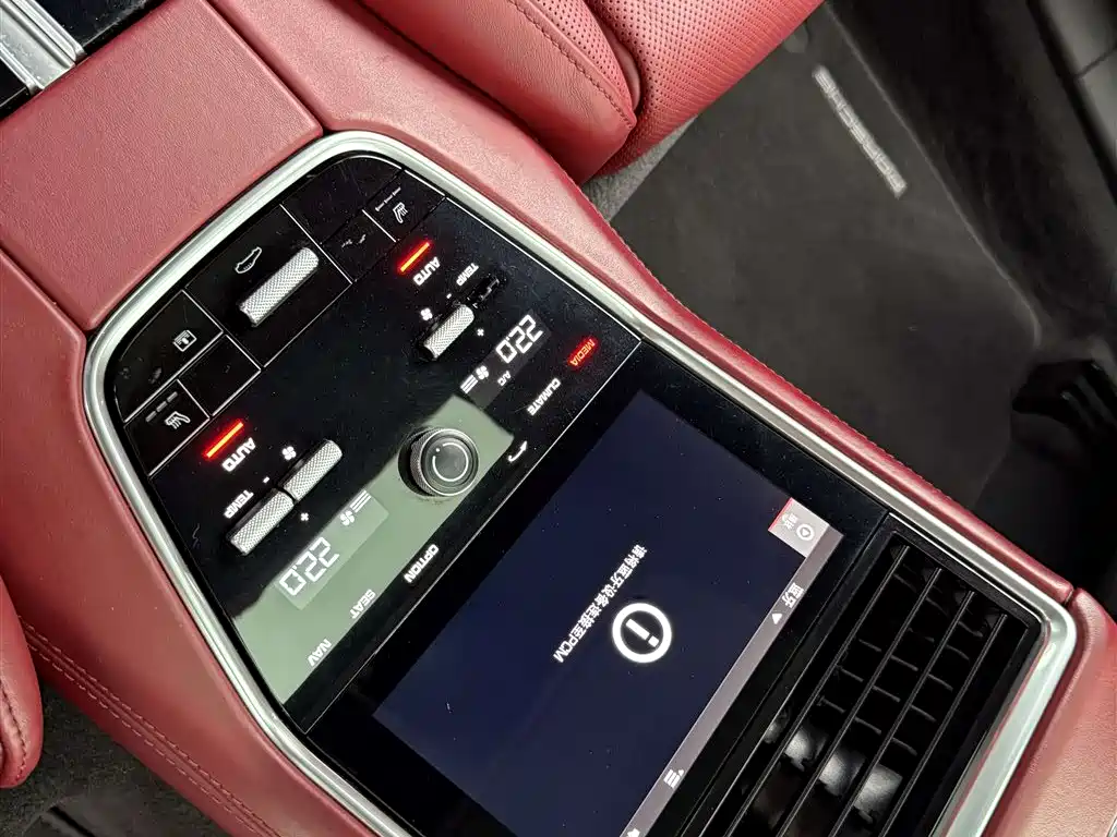 Porsche Panamera 2019 — фото 18