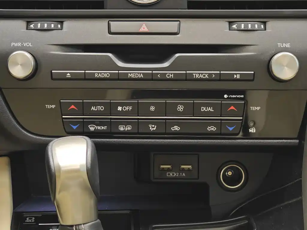 Lexus RX 2022 — фото 18