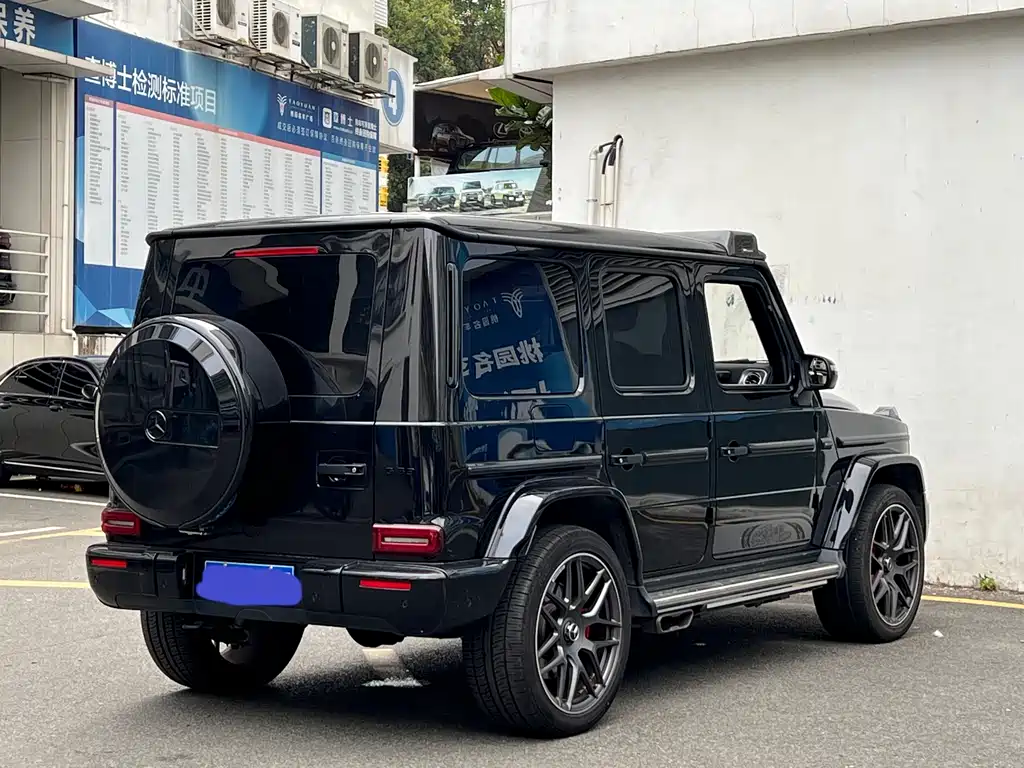 Mercedes-Benz G-Class AMG 2023 — фото 9
