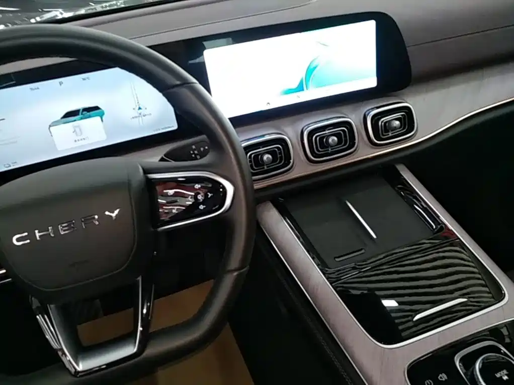Chery Tiggo 9 C-DM 2025 — фото 14