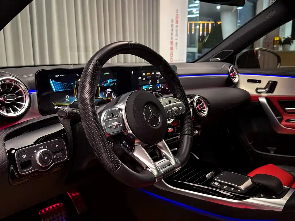 Mercedes-Benz A-Class AMG 2023 — фото 6