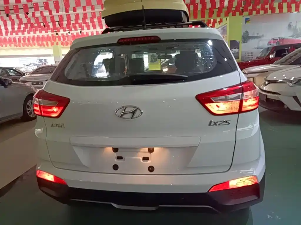 Hyundai ix25 2016 — фото 6