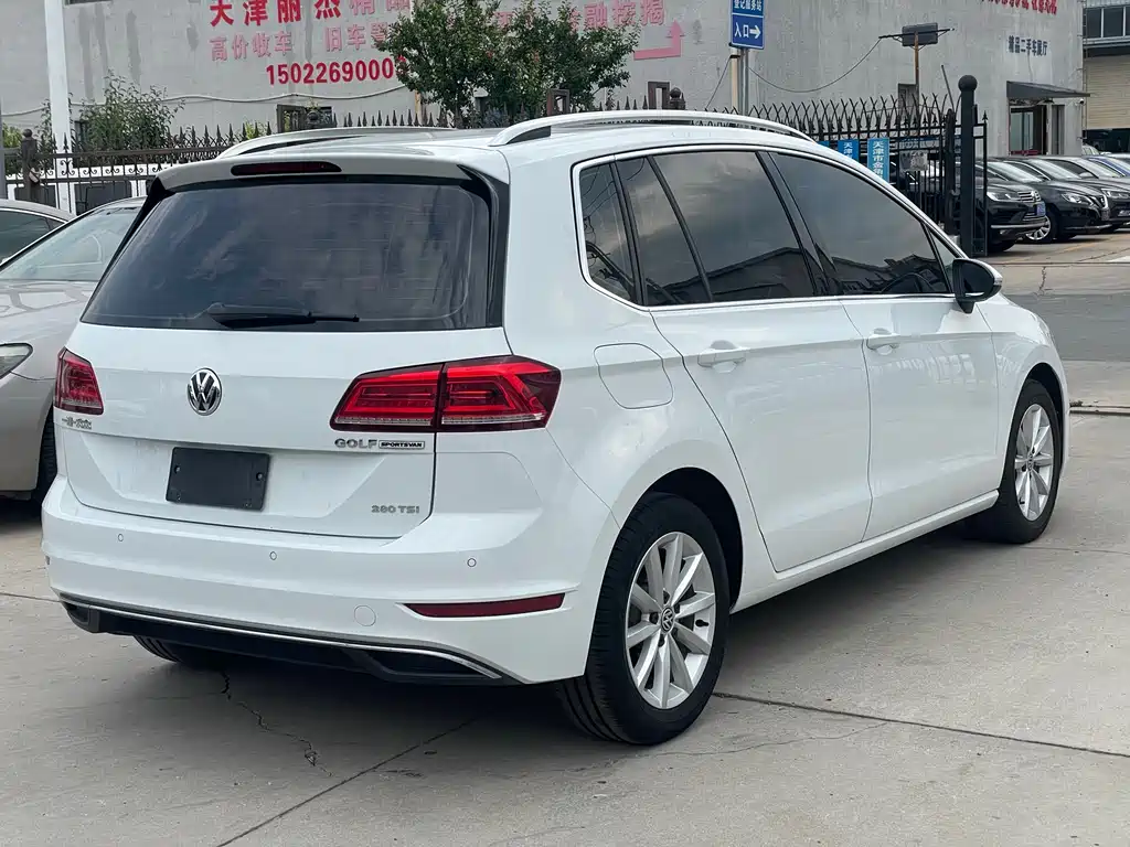 Volkswagen Golf Sportsvan 2020 — фото 11