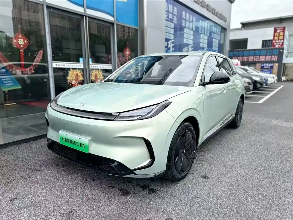 ARCFOX T1 2026
