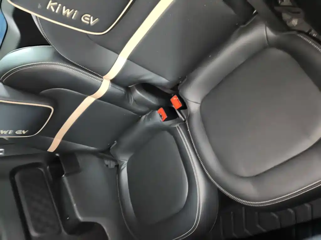 Baojun Kiwi EV 2022 — фото 17