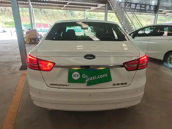 Ford Escort 2017