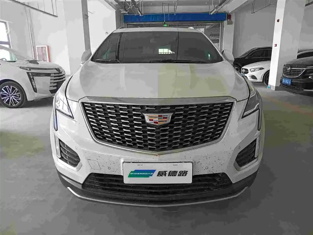 Cadillac XT5 2021 — фото 2