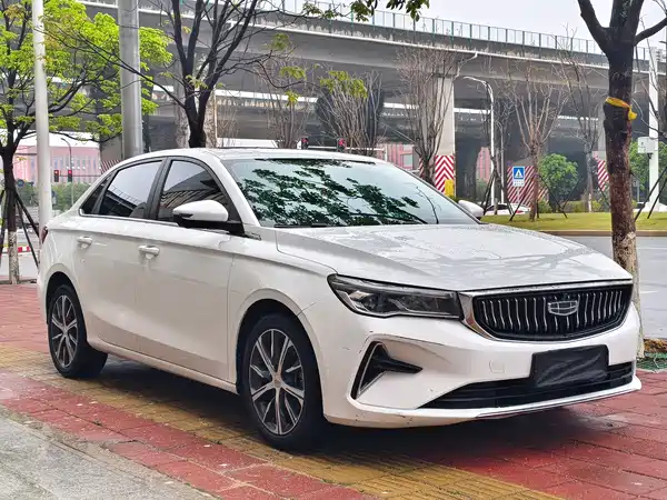 Geely Emgrand 2023