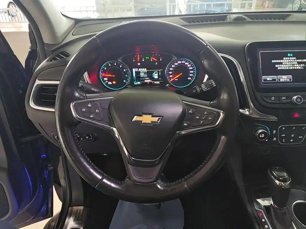 Chevrolet Equinox 2017 — фото 11