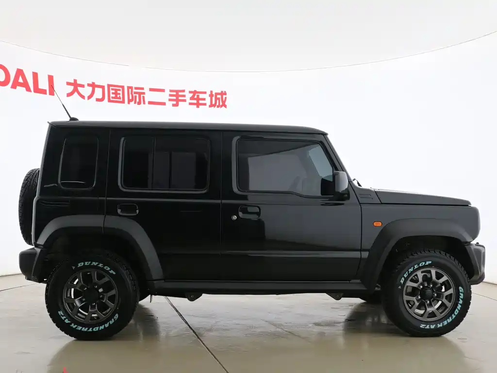 Suzuki Jimny 2026 — фото 12
