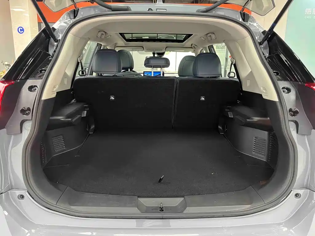 Nissan X-Trail 2025 — фото 17
