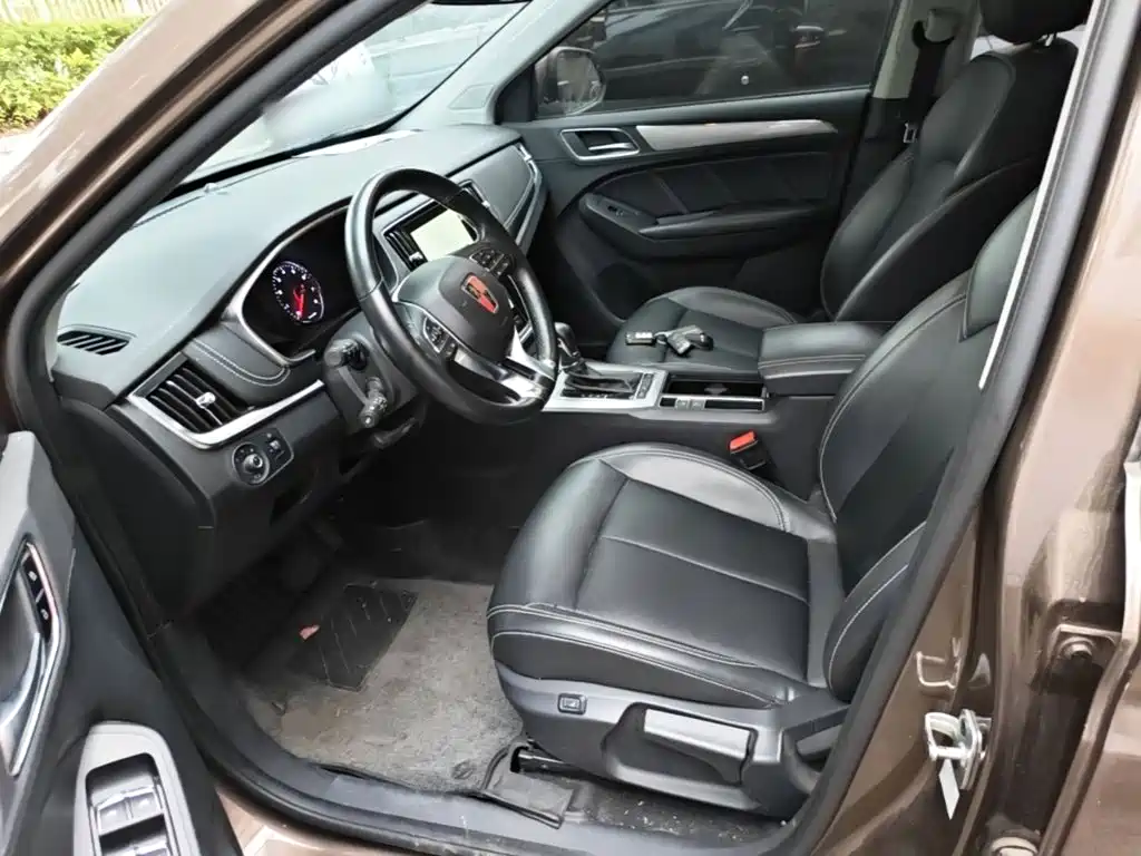 Roewe RX5 2018 — фото 15