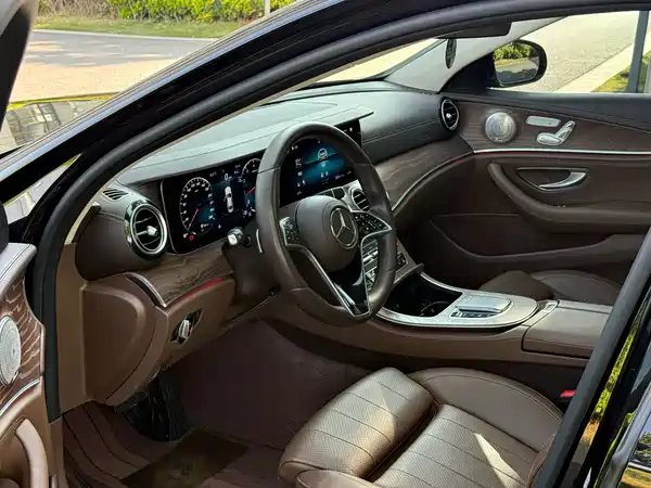 Mercedes-Benz E-Class 2022