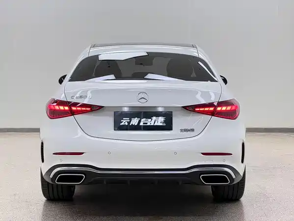 Mercedes-Benz C-Class 2024