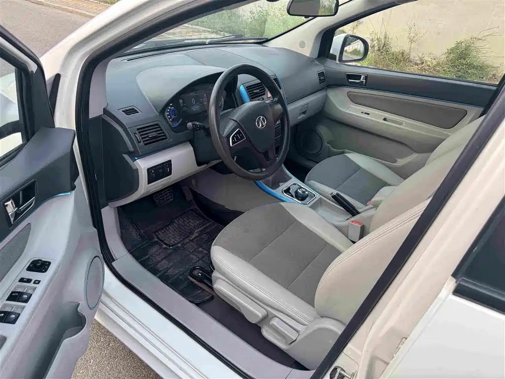 BAIC New Energy EV 2015