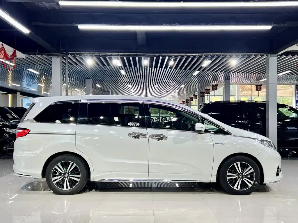 Honda Odyssey 2020 — фото 6