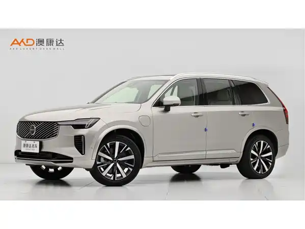 Volvo XC90 Plug-In Hybrid 2025