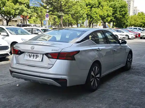 Nissan Teana 2020