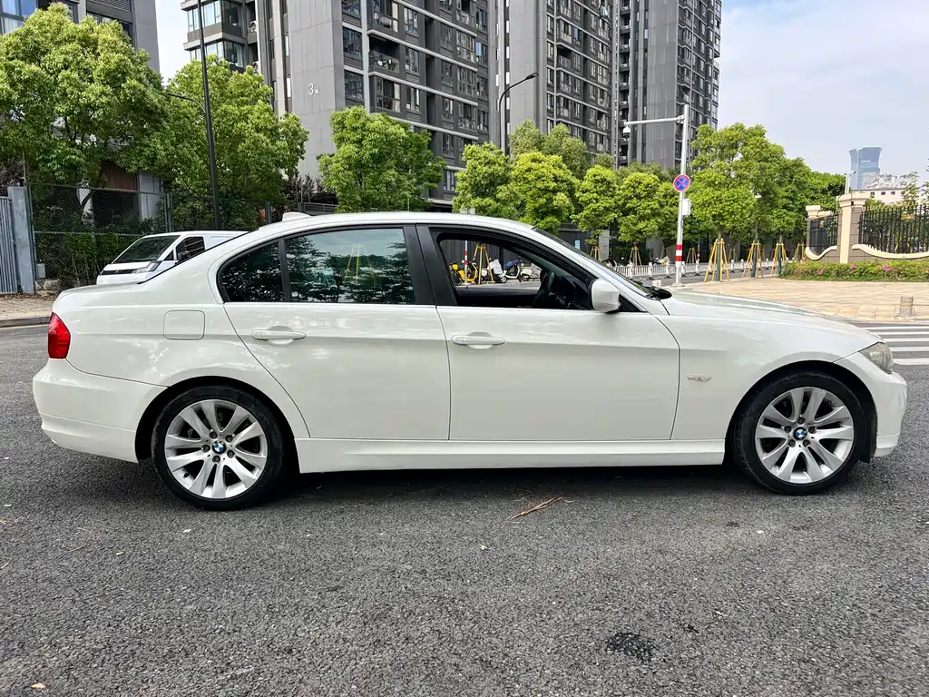 BMW 3 Series 2012 — фото 4