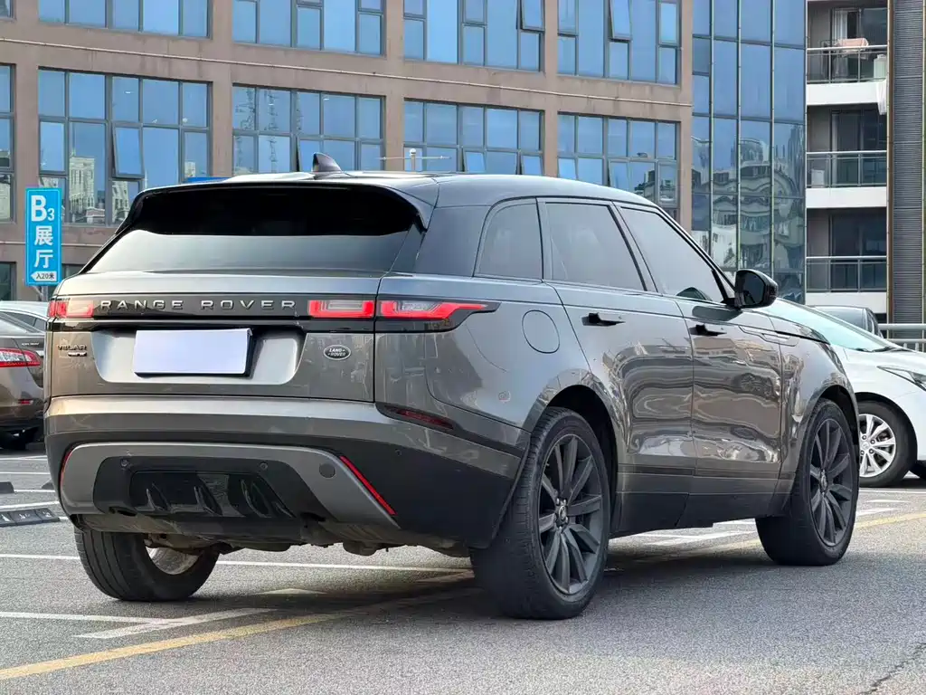 Land Rover Velar 2017 — фото 7
