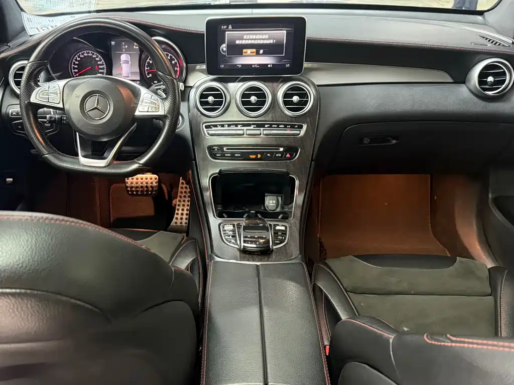 Mercedes-Benz GLC AMG 2018 — фото 5