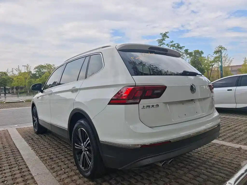 Volkswagen Tiguan L 2020