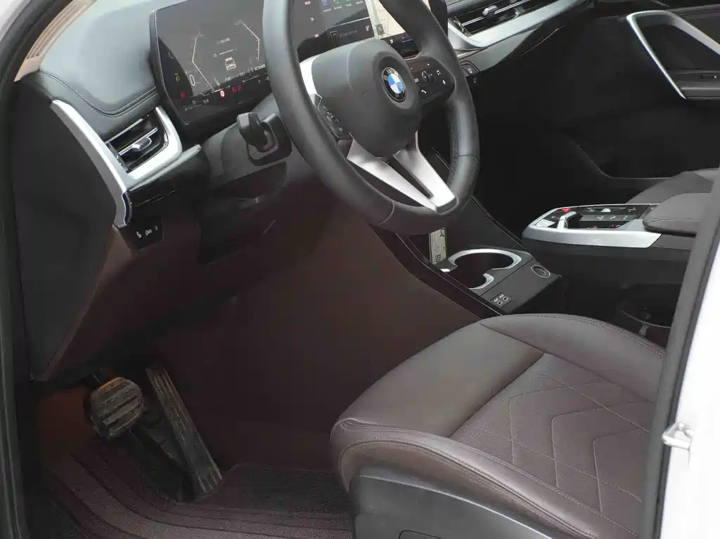 BMW X1 2023 — фото 15