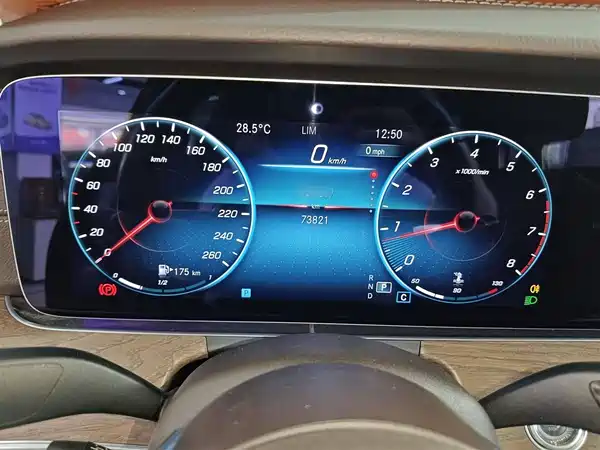 Mercedes-Benz E-Class 2022