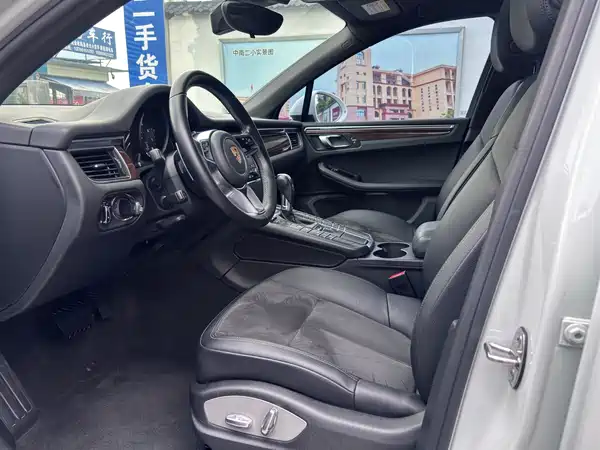 Porsche Macan 2018