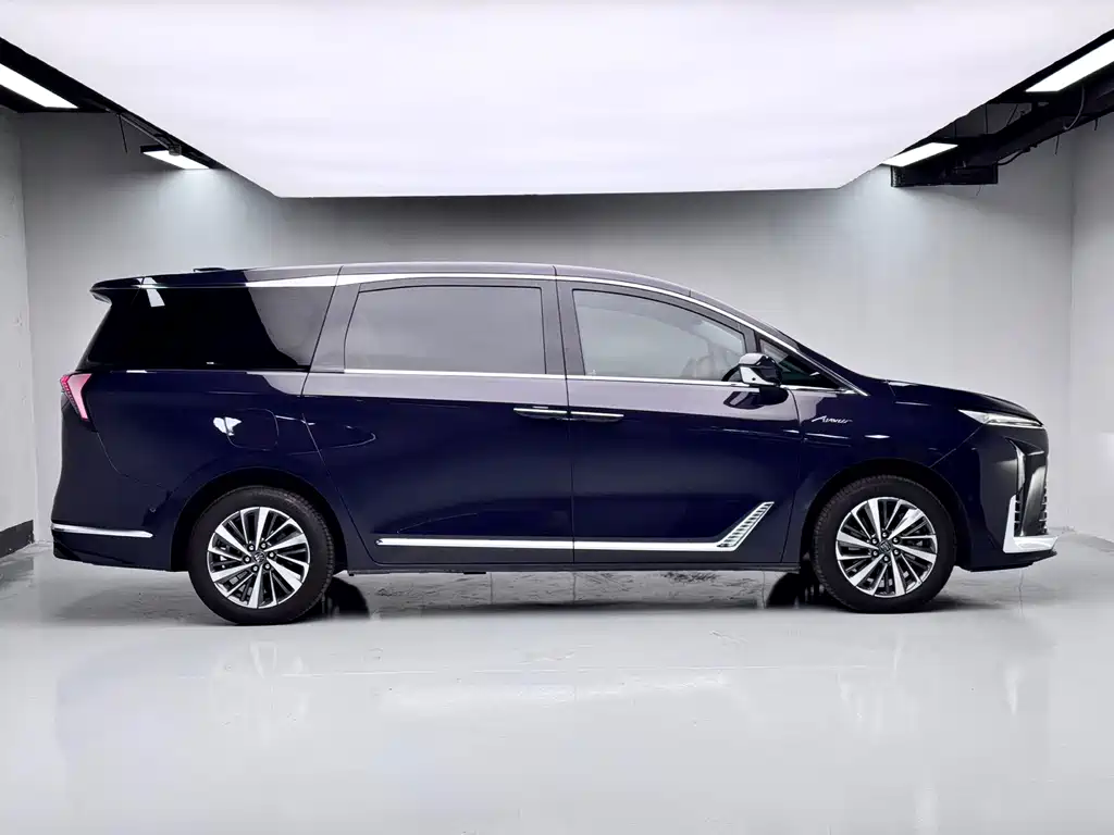 Buick GL8 Hybrid 2025 — фото 16