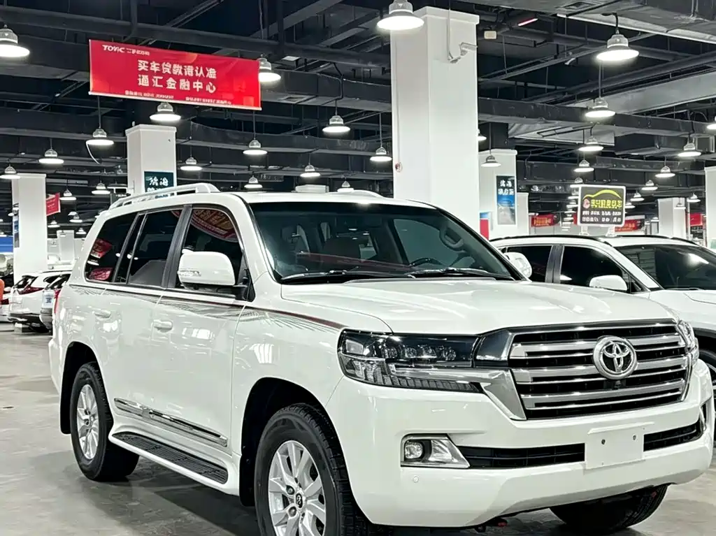 Toyota Land Cruiser 2019 — фото 3