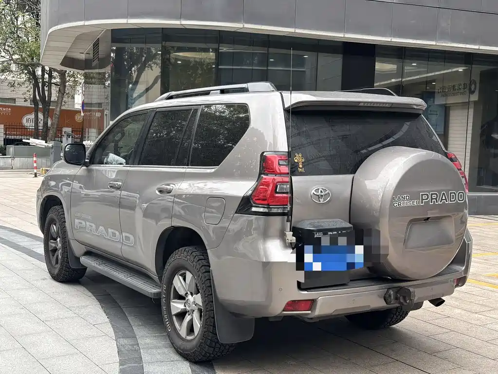 Toyota Prado 2019 — фото 8