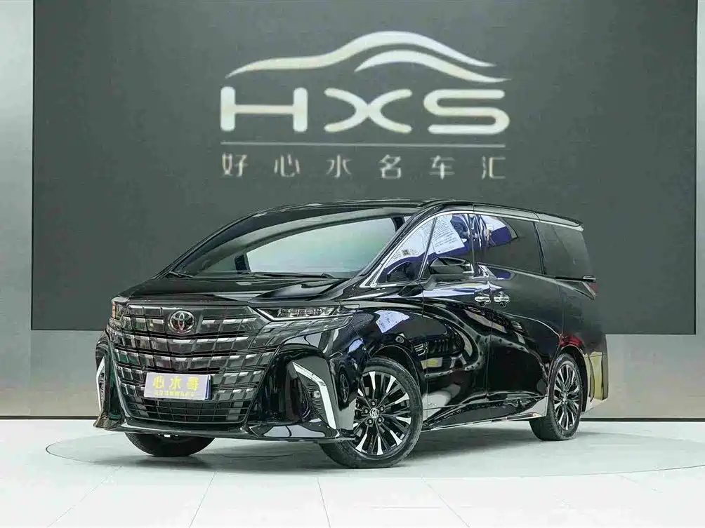 Toyota Alphard 2025 — фото 1