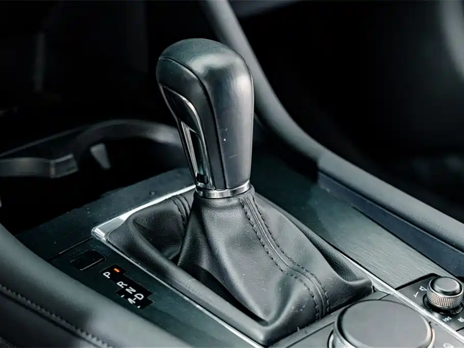 Mazda 3 Axela 2022 — фото 14