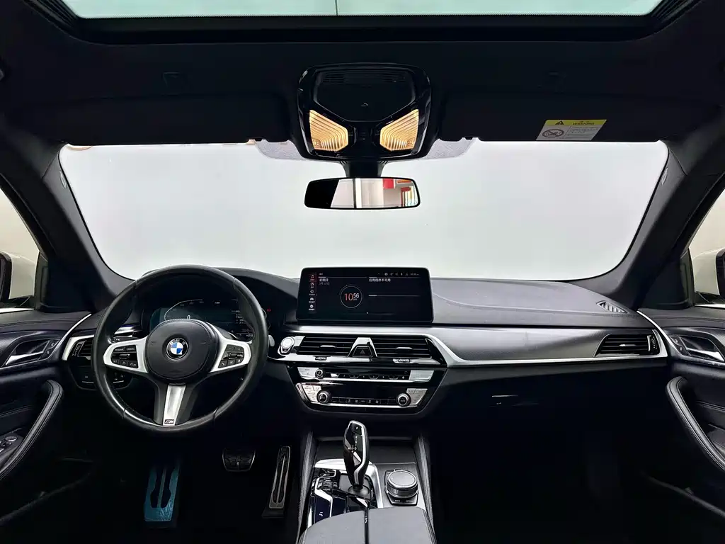BMW 5 Series 2022