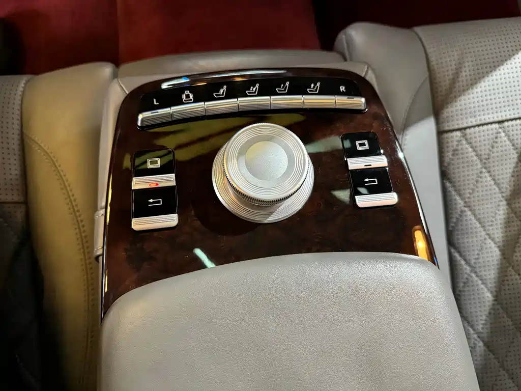 Mercedes-Benz S-Class AMG 2009 — фото 26