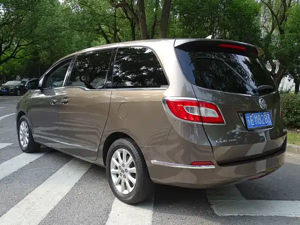 Buick GL8 2011