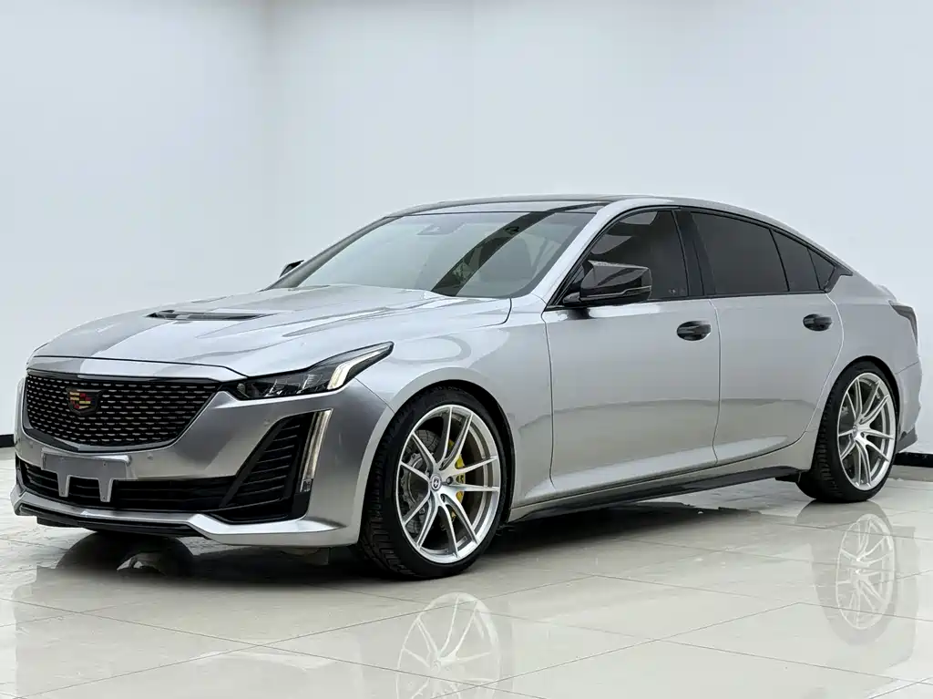 Cadillac CT5 2021 — фото 1