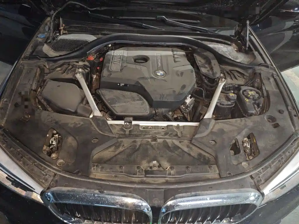 BMW 5 Series 2020 — фото 17