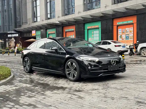 Mercedes-Benz EQS 2023