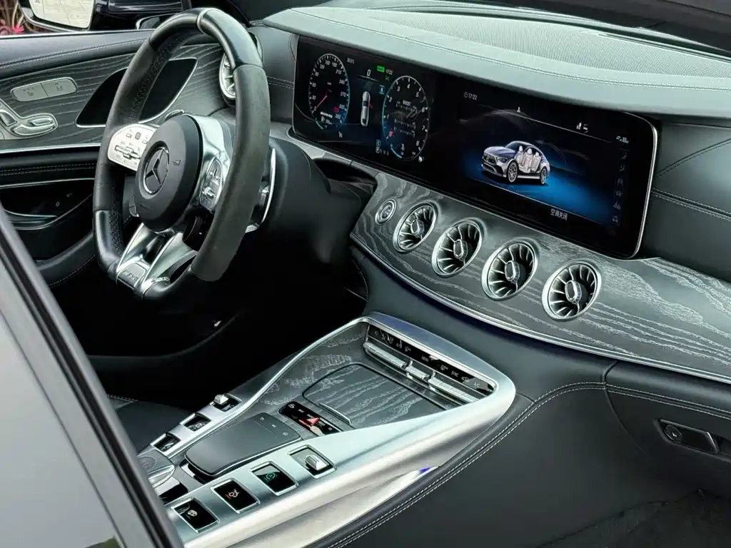 Mercedes-Benz AMG GT 2020 — фото 17