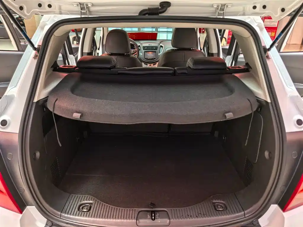 Chevrolet Trax 2014 — фото 17