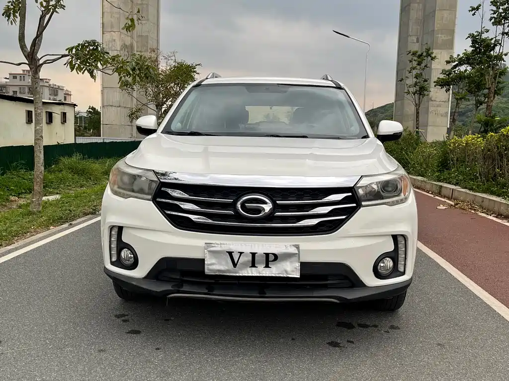 GAC Trumpchi GS4 2017 — фото 2
