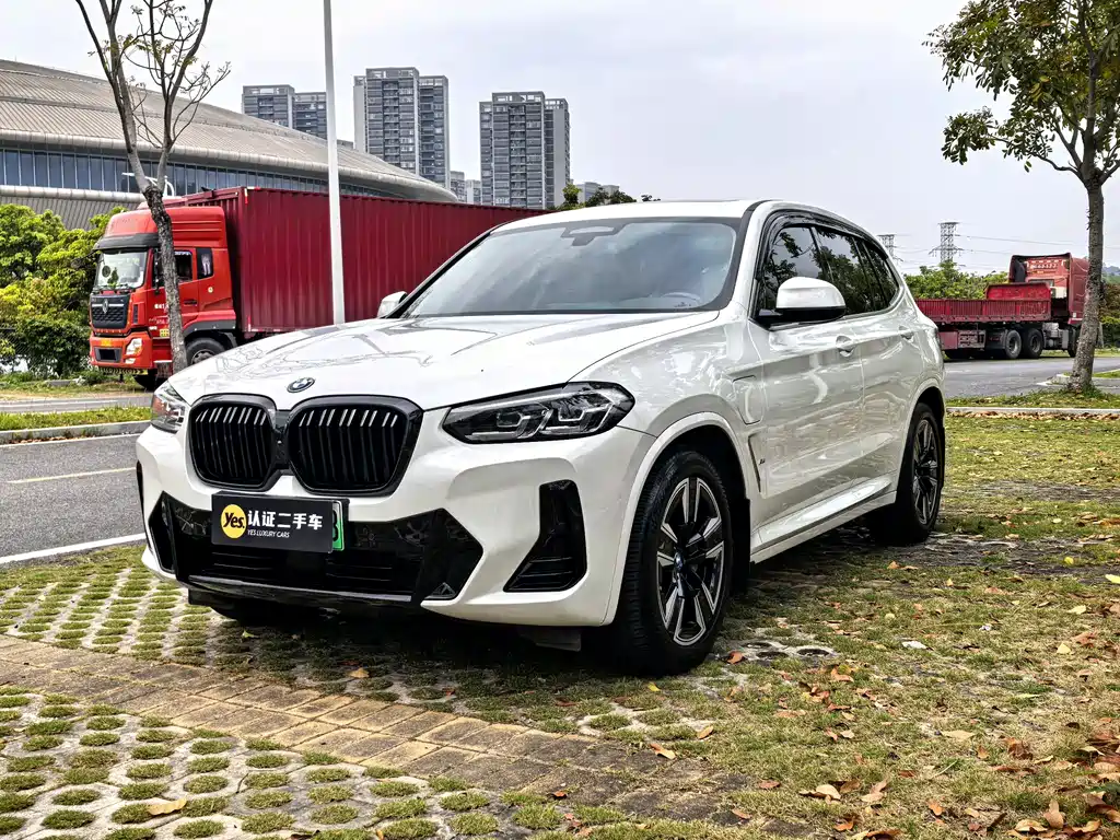 BMW iX3 2023 — фото 1