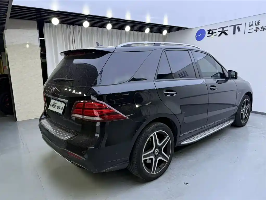 Mercedes-Benz GLE 2017 — фото 3
