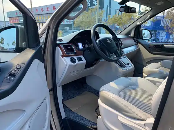 Maxus G10 2016