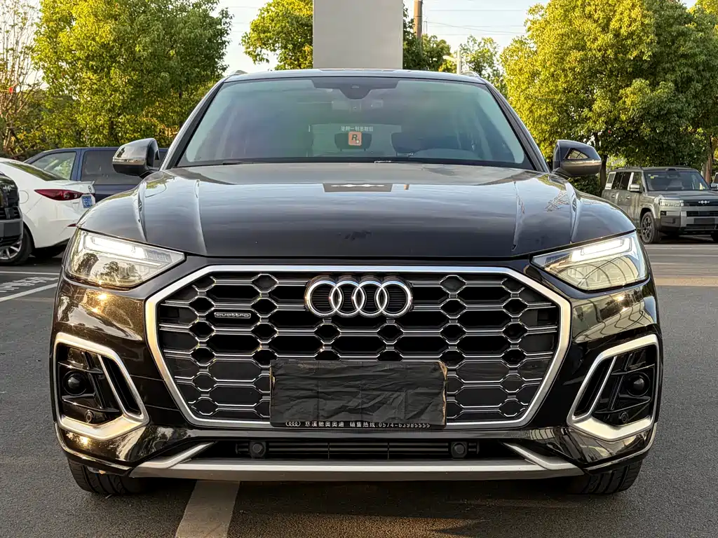 Audi Q5L 2022 — фото 2
