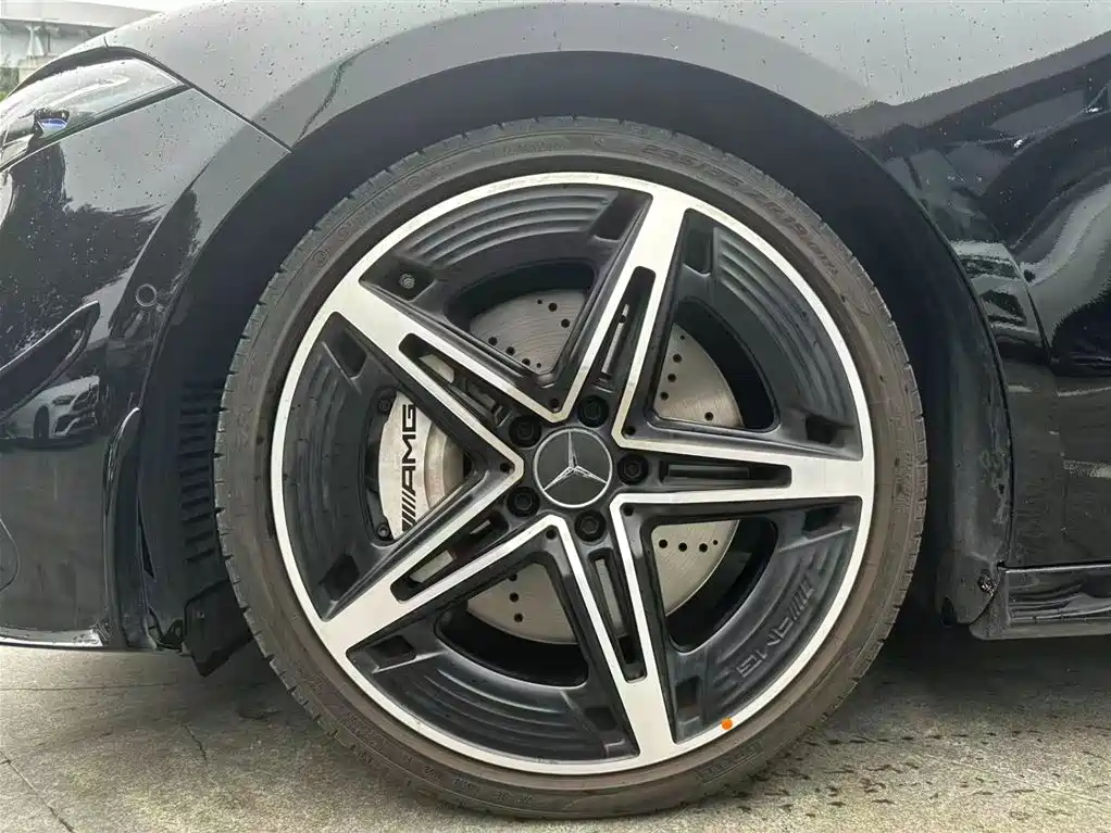 Mercedes-Benz A-Class AMG 2025 — фото 13